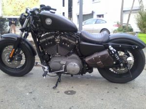 Sacoches Myleatherbikes Harley Sportster Forty Eight (17)